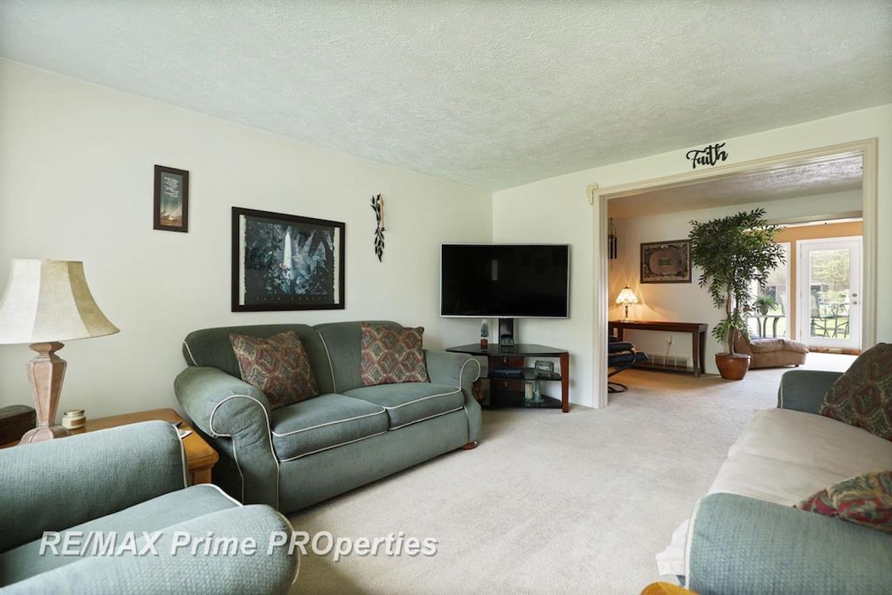 6412 W Vienna Rd in Vienna Twp, MI Photo 9