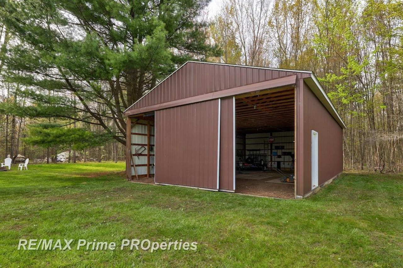 6412 W Vienna Rd in Vienna Twp, MI Photo 54