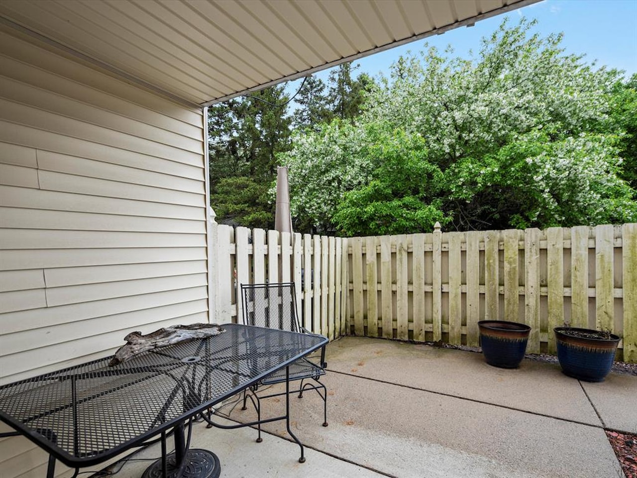 61007 Greenwood Dr in South Lyon, MI Photo 21