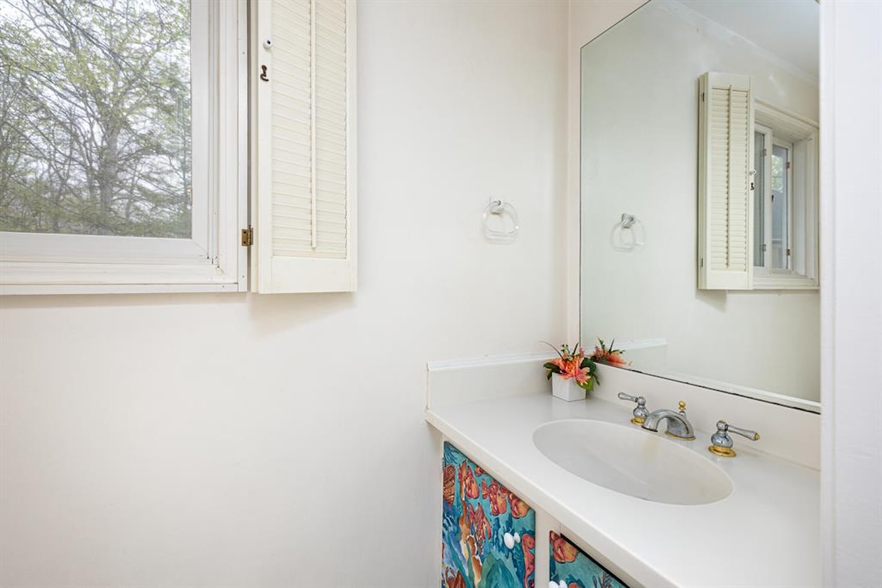 3949 Waldenwood Dr in Ann Arbor, MI Photo 20