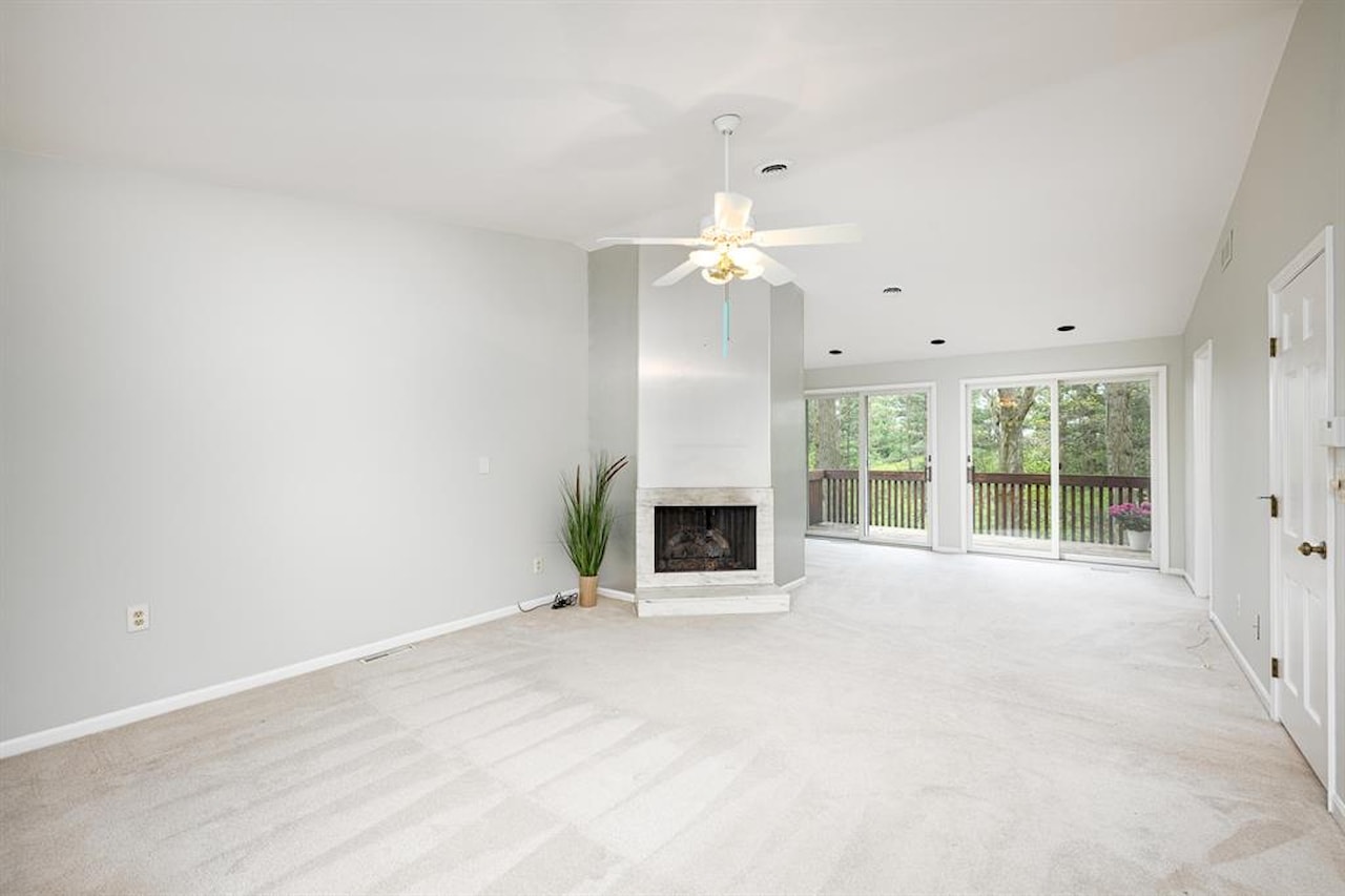 3949 Waldenwood Dr in Ann Arbor, MI Photo 30