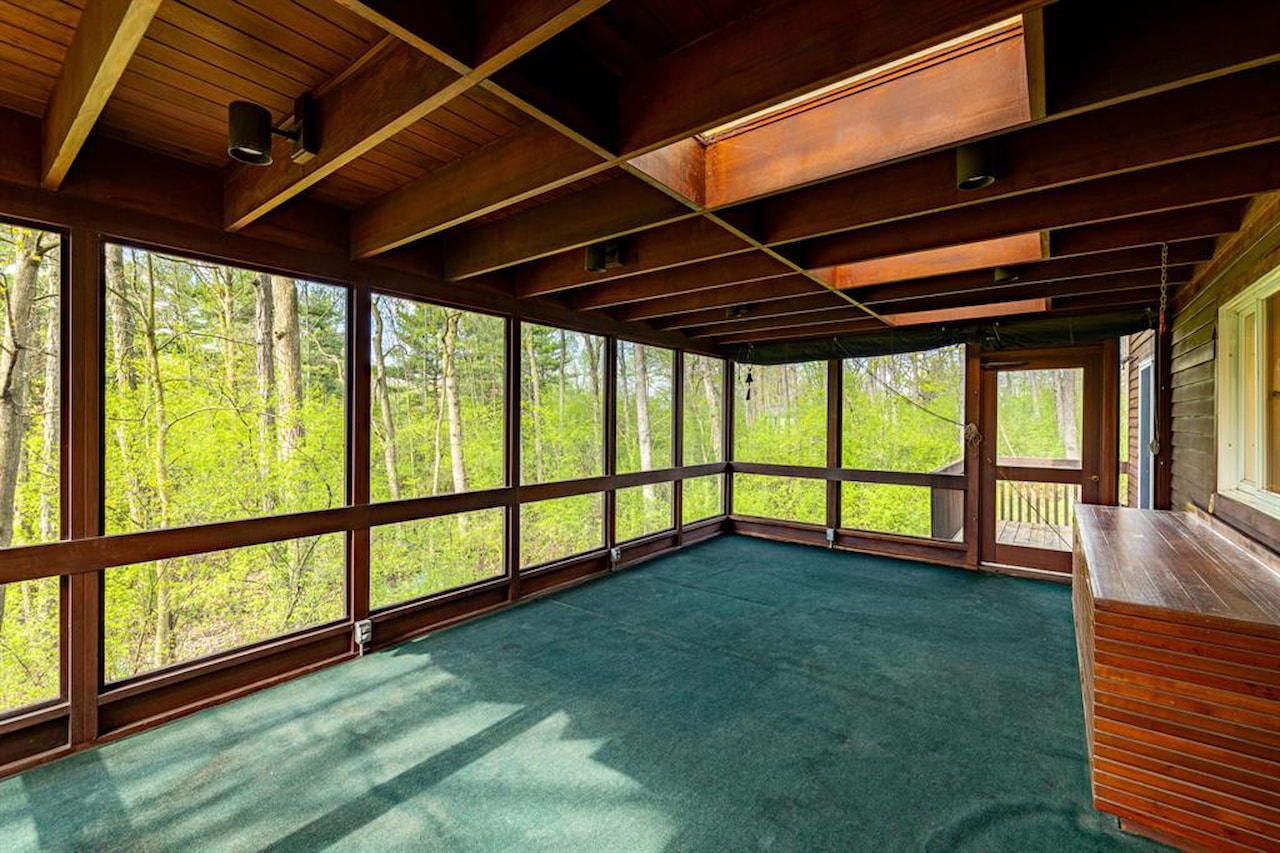 3949 Waldenwood Dr in Ann Arbor, MI Photo 46