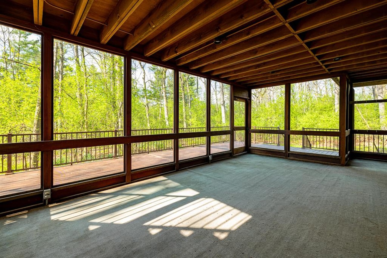 3949 Waldenwood Dr in Ann Arbor, MI Photo 48