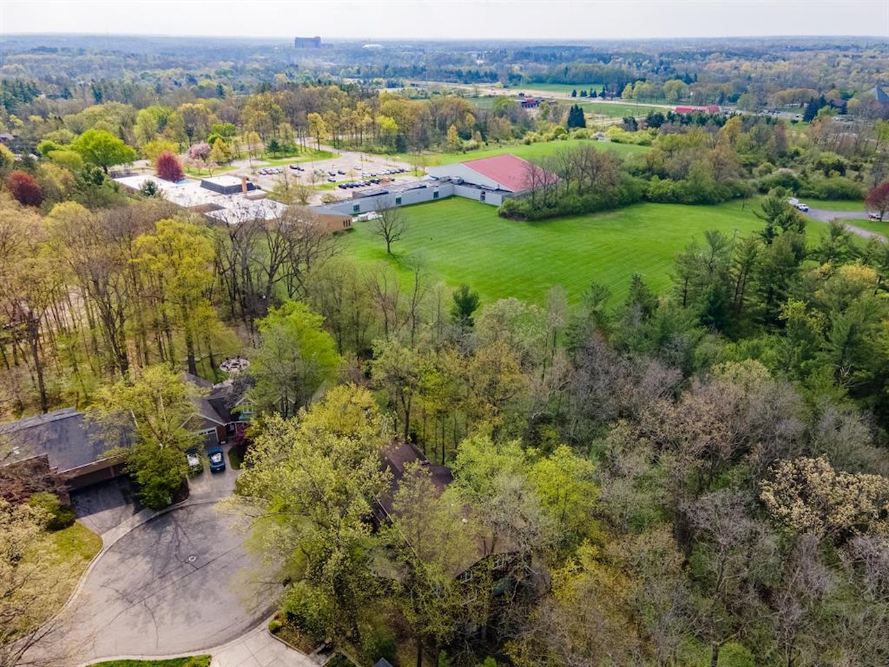 3949 Waldenwood Dr in Ann Arbor, MI Photo 52