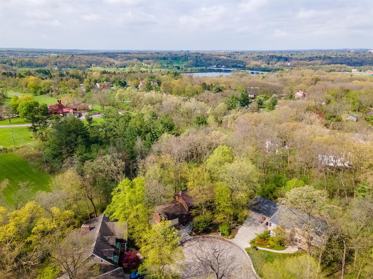 3949 Waldenwood Dr in Ann Arbor, MI Photo 54