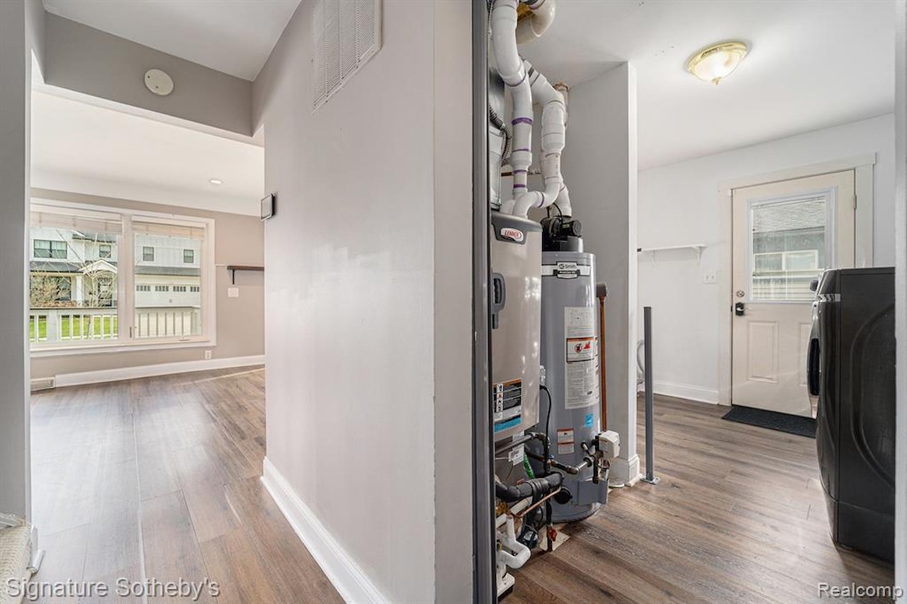 637 Millard Ave in Royal Oak, MI Photo 11