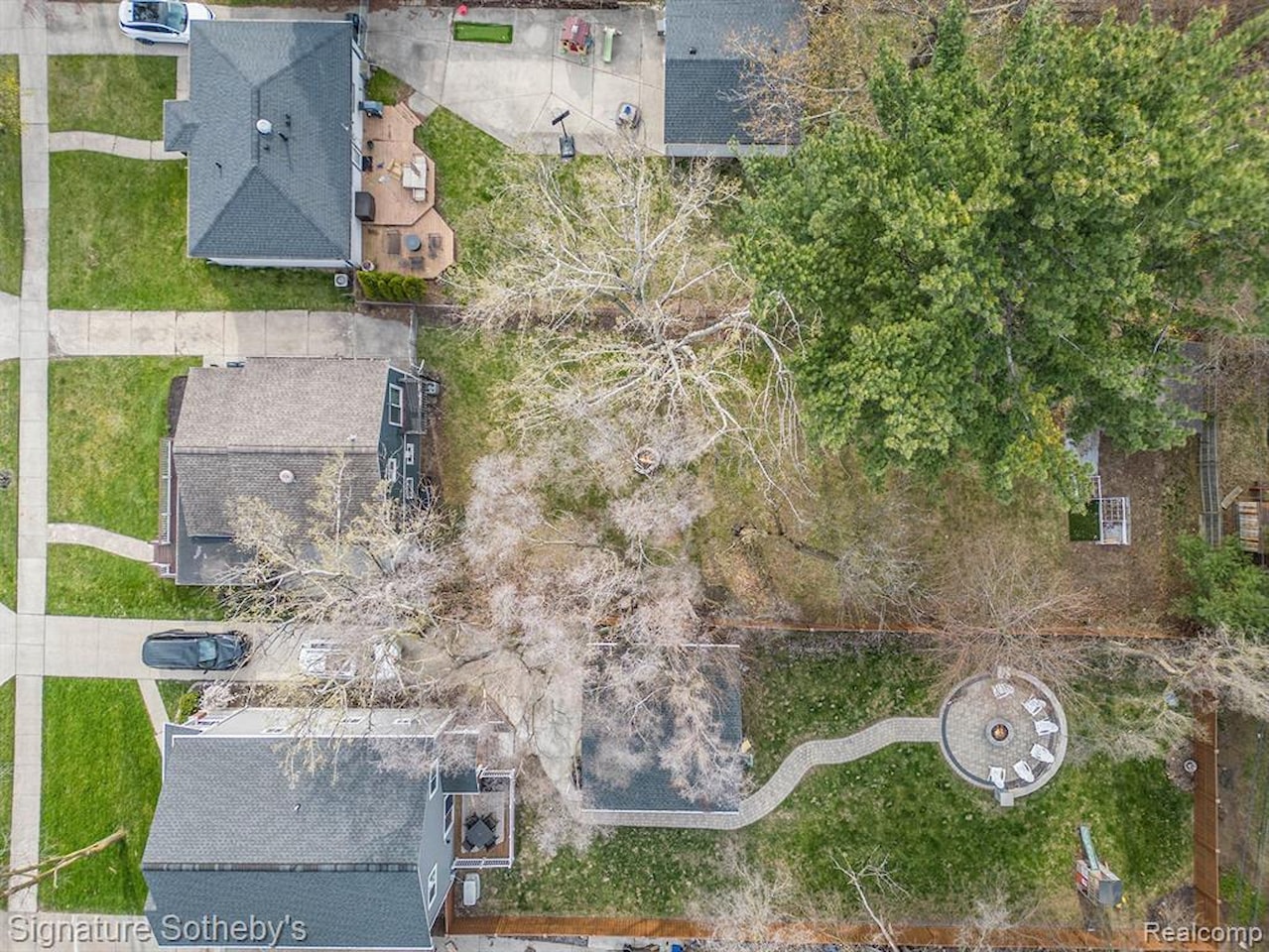 637 Millard Ave in Royal Oak, MI Photo 27