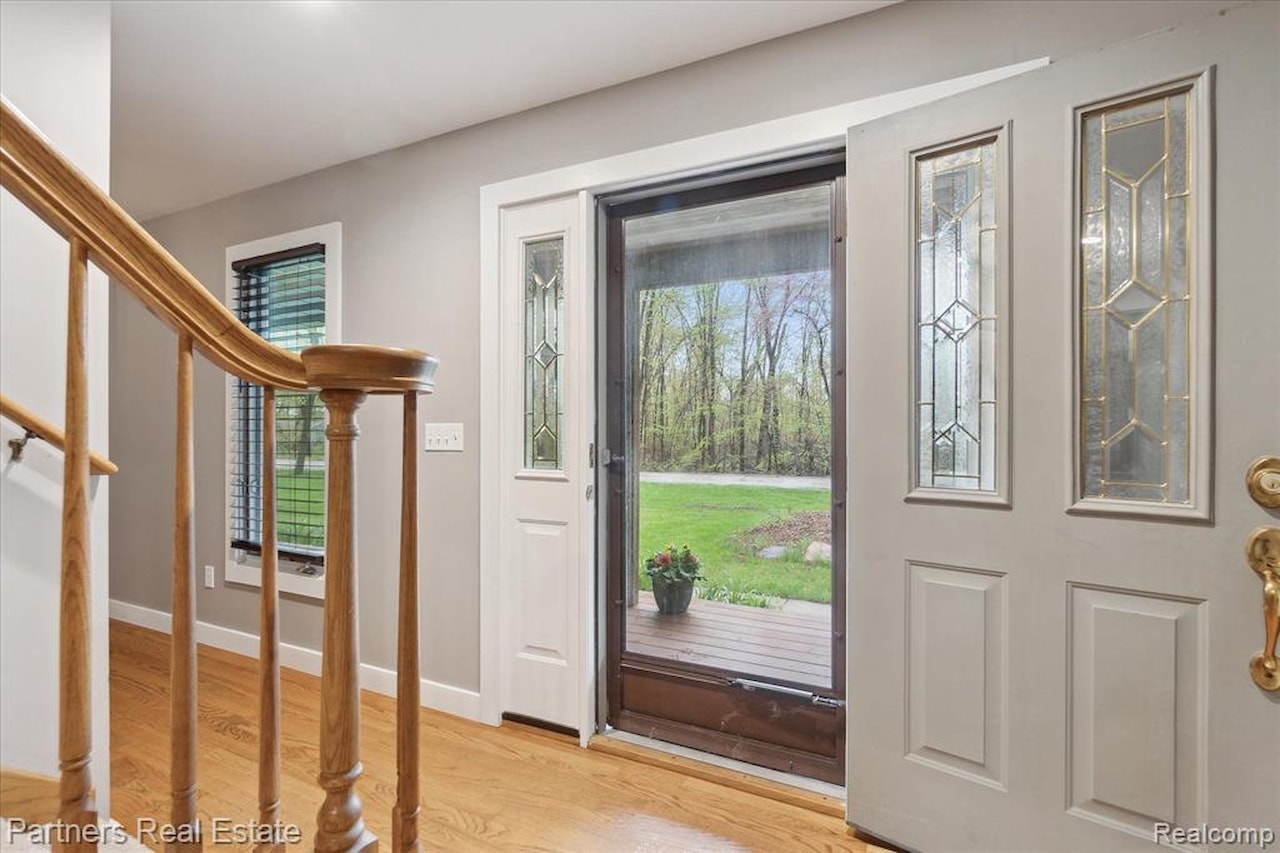 8600 2nd St in Dexter Twp, MI Photo 4