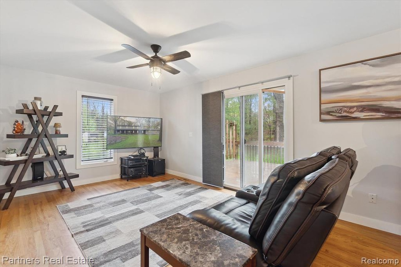 8600 2nd St in Dexter Twp, MI Photo 8