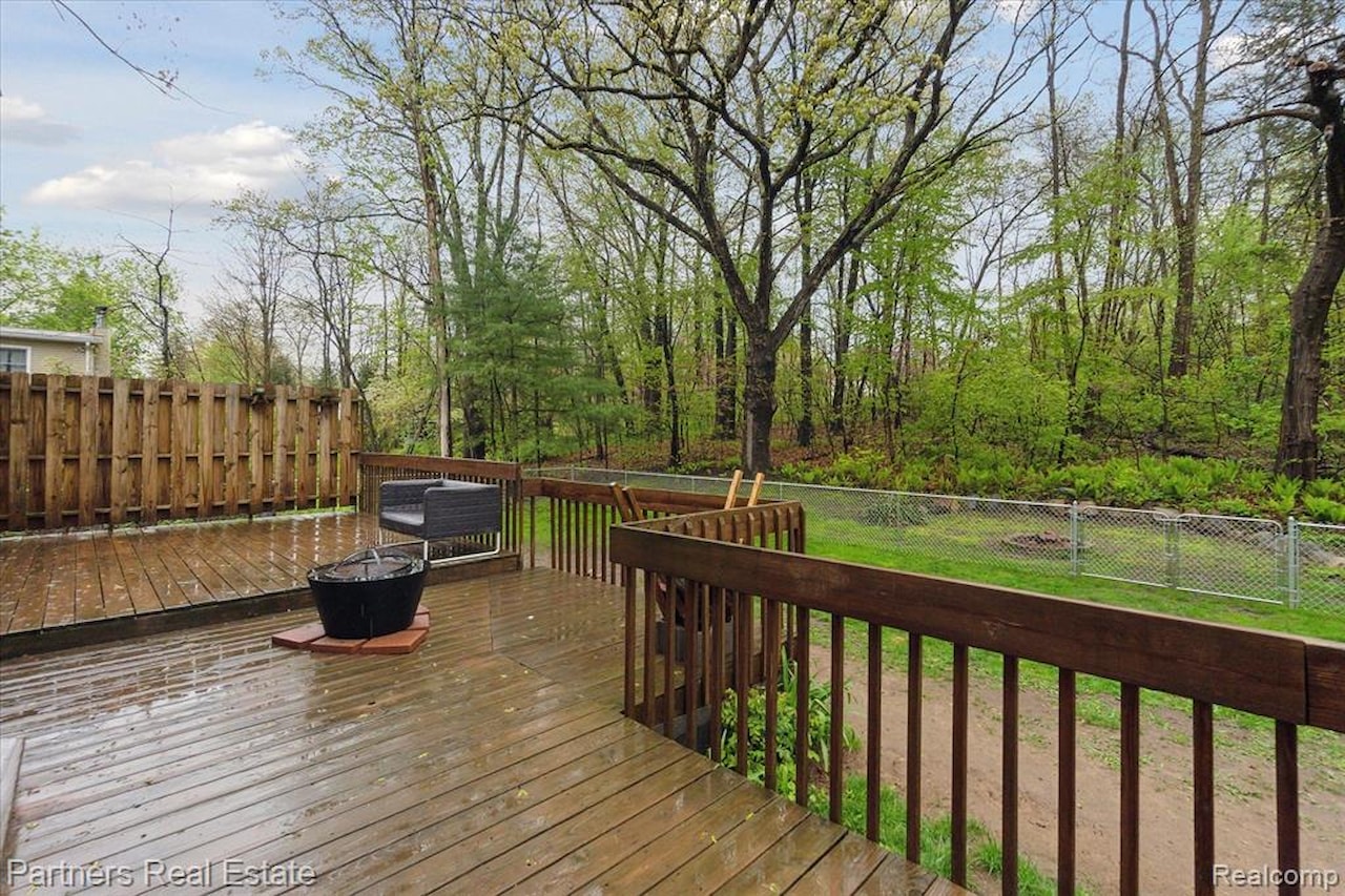 8600 2nd St in Dexter Twp, MI Photo 40