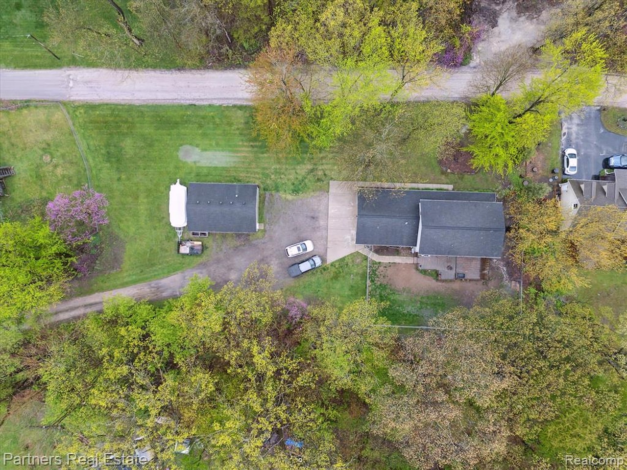 8600 2nd St in Dexter Twp, MI Photo 46