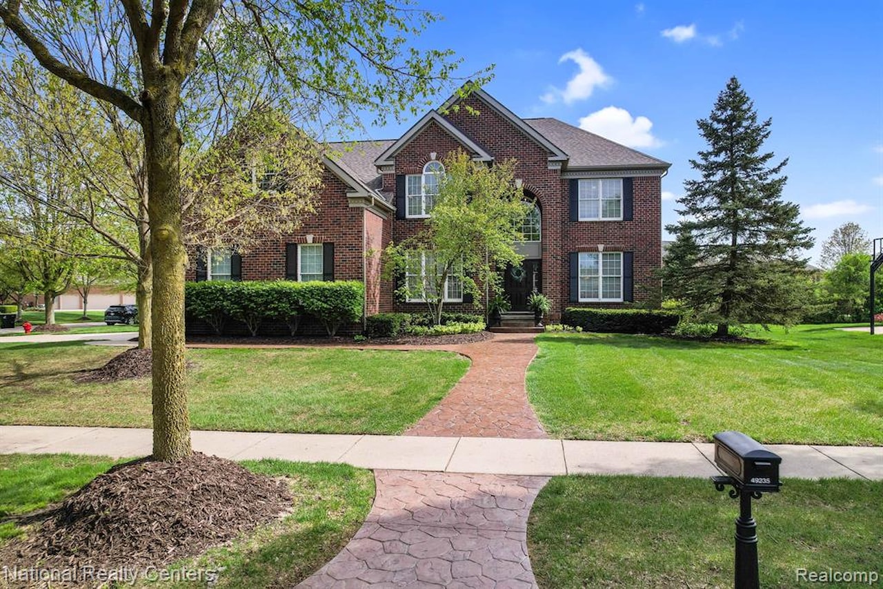 49235 Braeburn Ln in Novi, MI Photo 5