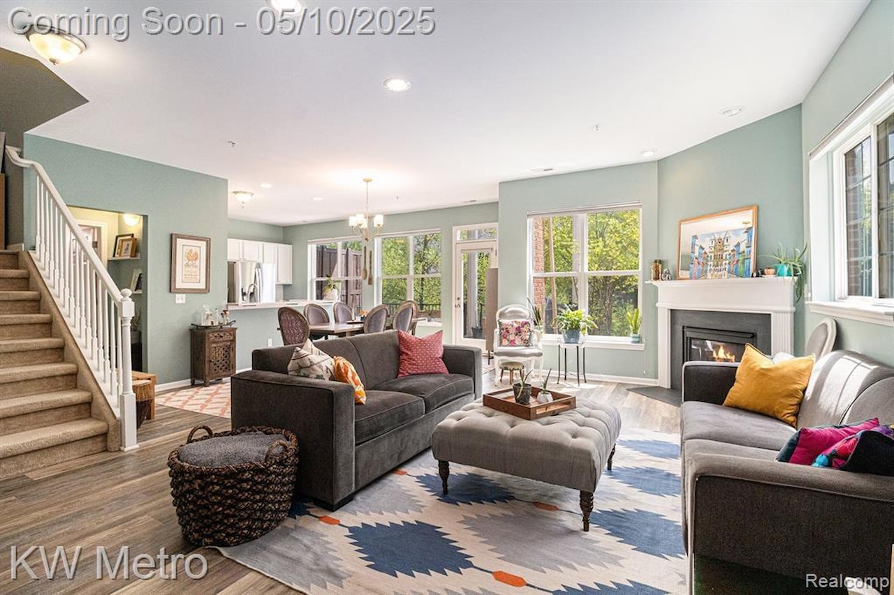3162 Asher Rd in Ann Arbor, MI Photo 3
