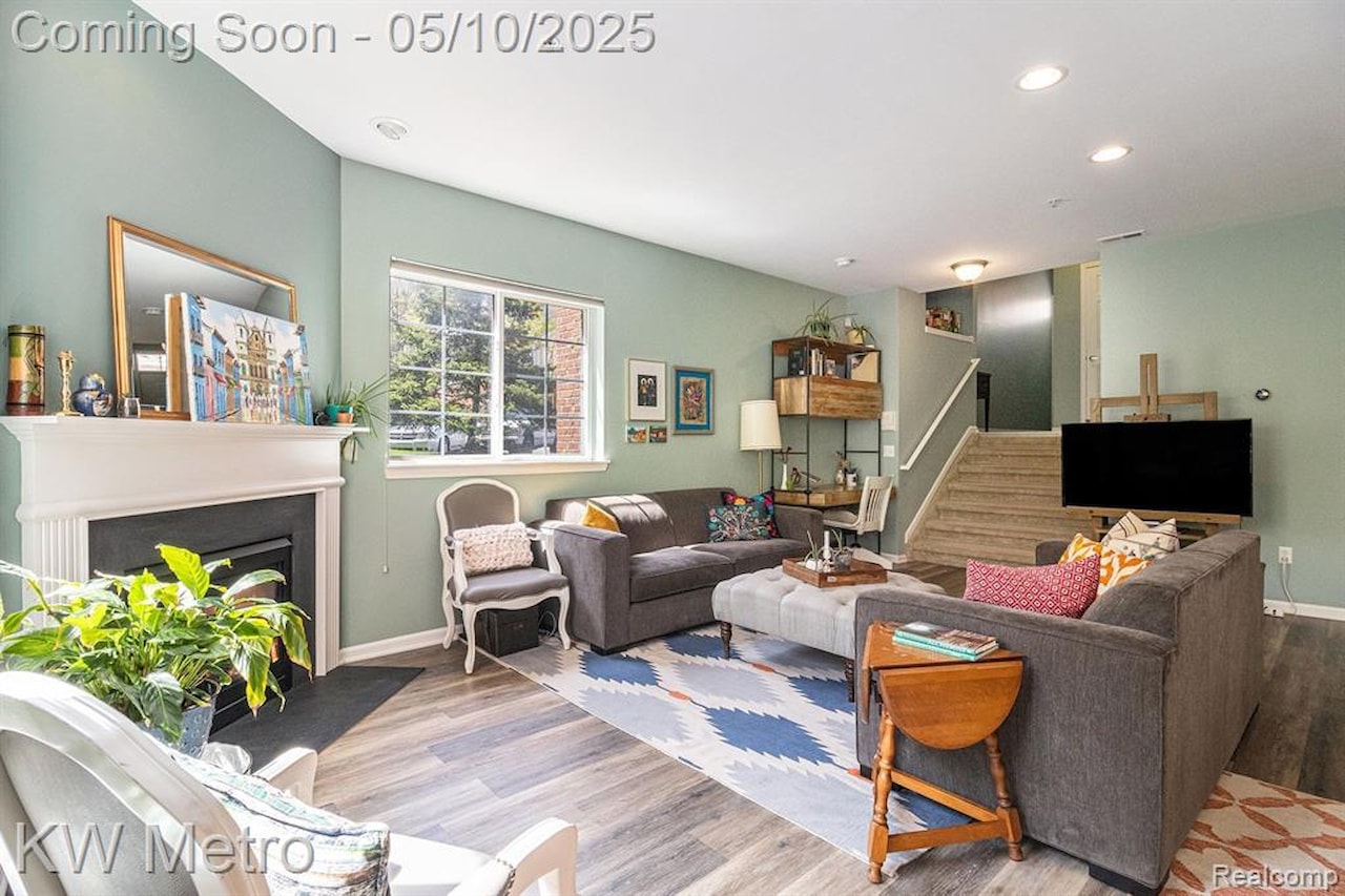 3162 Asher Rd in Ann Arbor, MI Photo 9