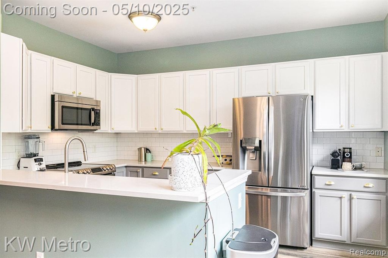 3162 Asher Rd in Ann Arbor, MI Photo 10