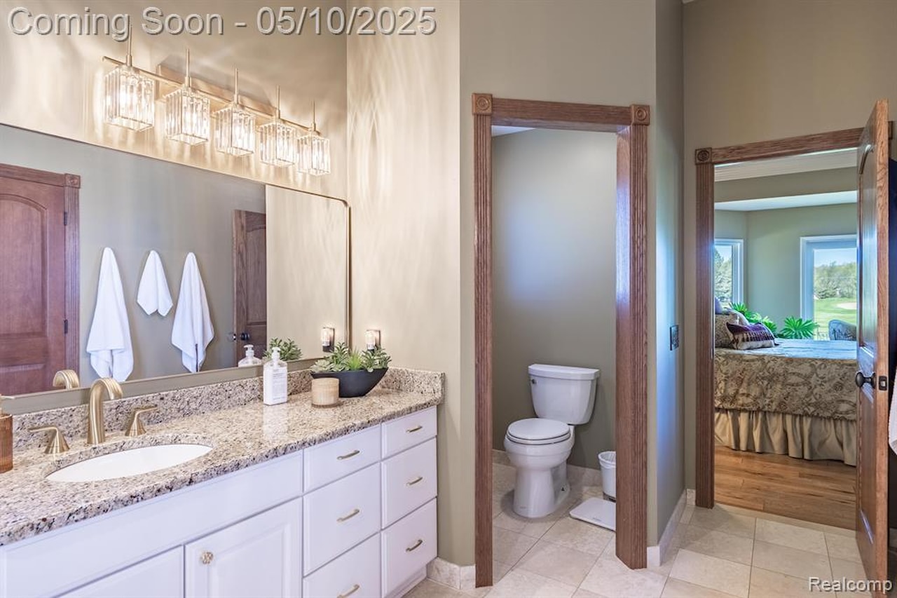 256 Inverness in Highland Twp, MI Photo 35