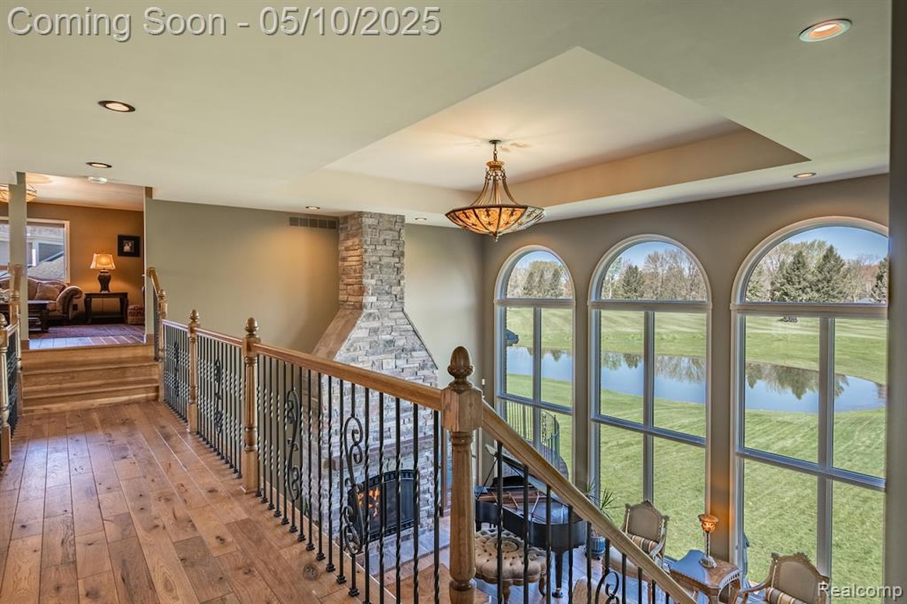 256 Inverness in Highland Twp, MI Photo 52