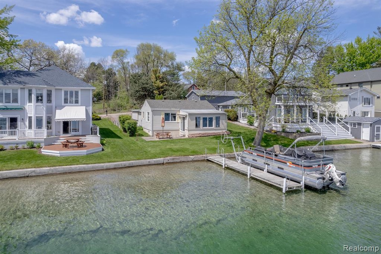 15235 Marl Dr in Fenton Twp, MI Photo 13