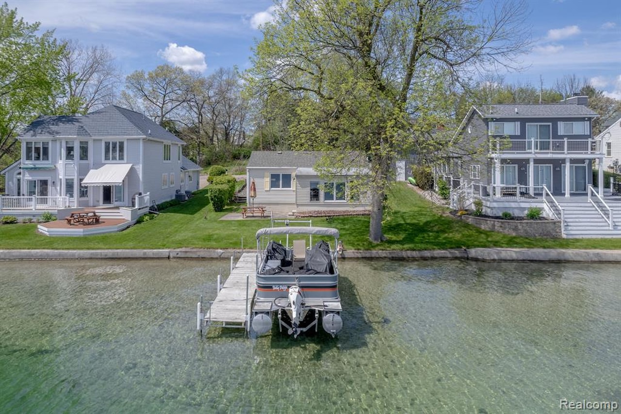 15235 Marl Dr in Fenton Twp, MI Photo 14