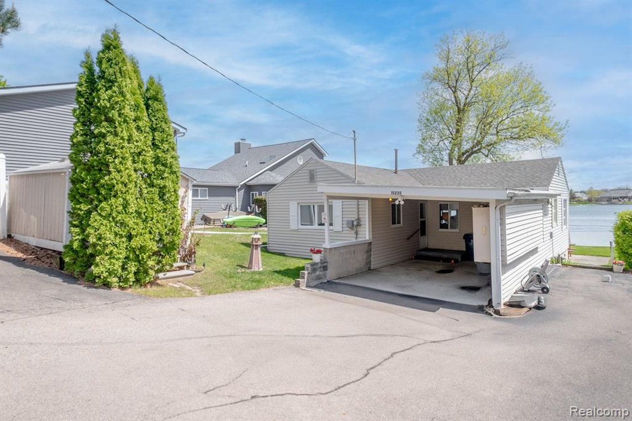 15235 Marl Dr in Fenton Twp, MI Photo 15