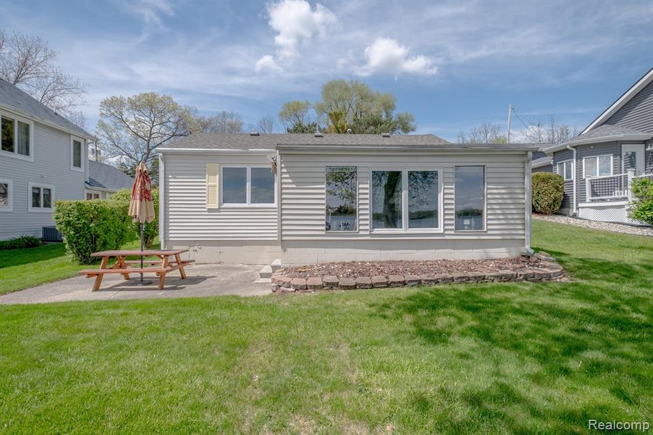 15235 Marl Dr in Fenton Twp, MI Photo 18