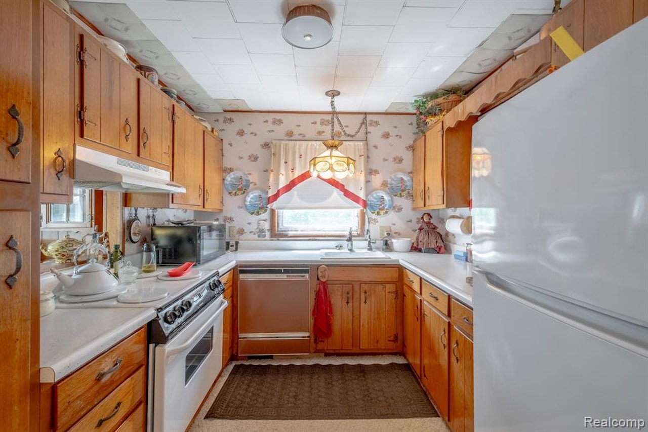 15235 Marl Dr in Fenton Twp, MI Photo 6