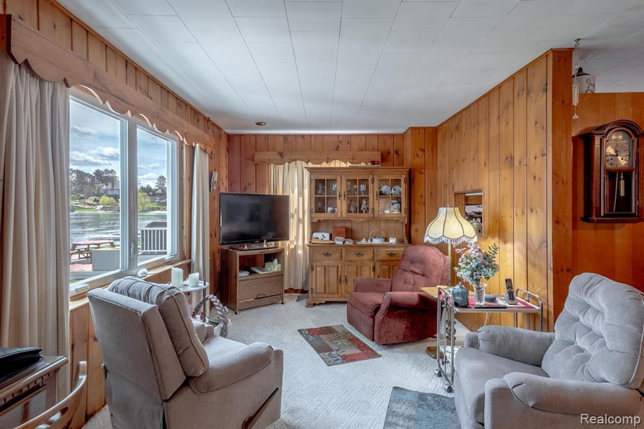15235 Marl Dr in Fenton Twp, MI Photo 8
