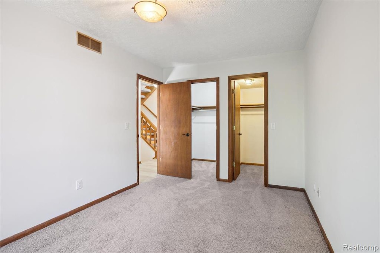 131 E Jolly Rd #E6 in Lansing, MI Photo 22