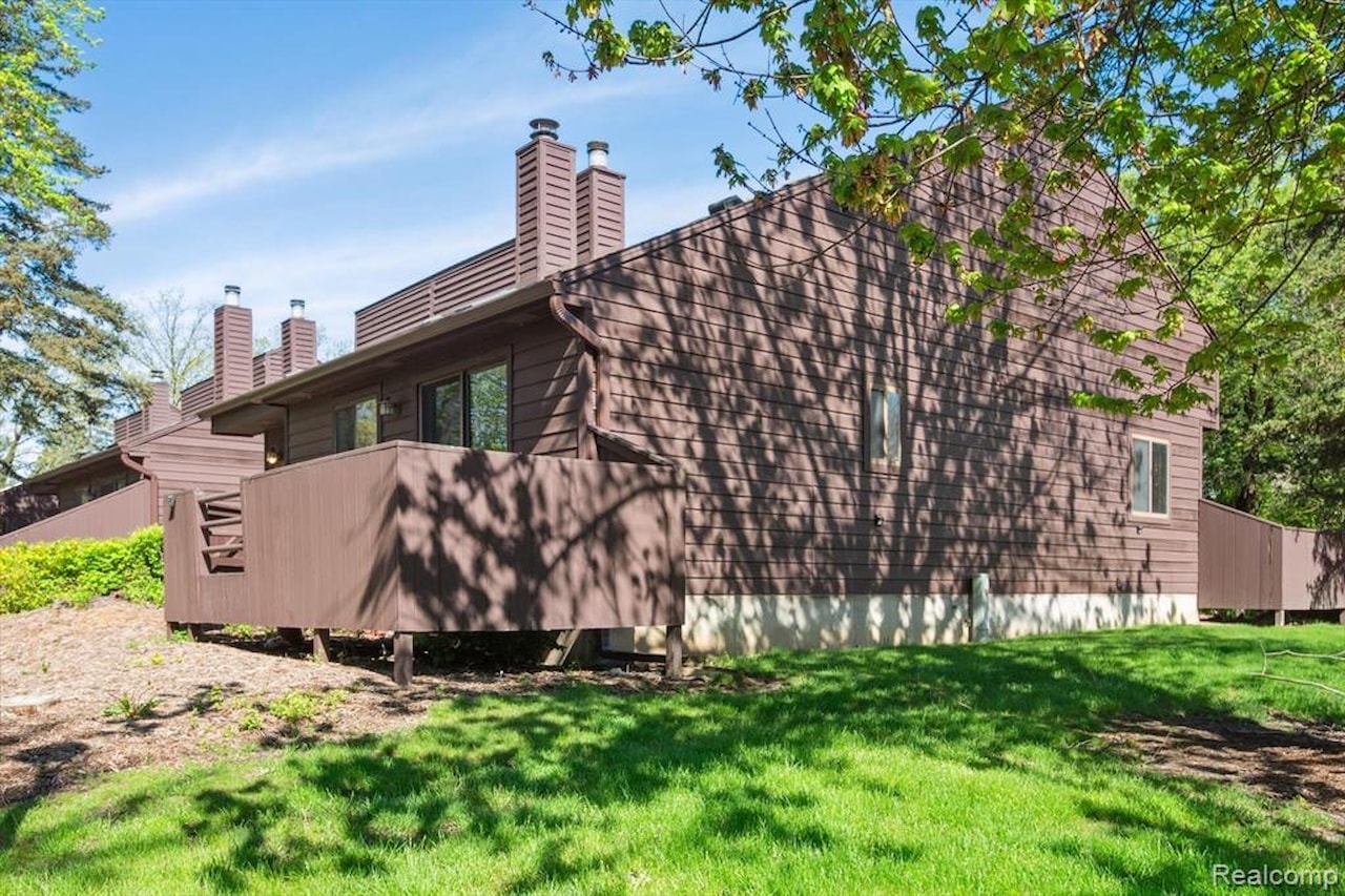 131 E Jolly Rd #E6 in Lansing, MI Photo 37