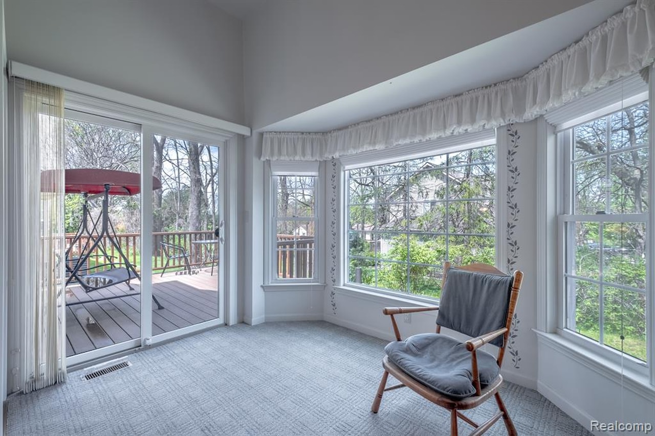 902 Whisperwood Dr in Fenton, MI Photo 19
