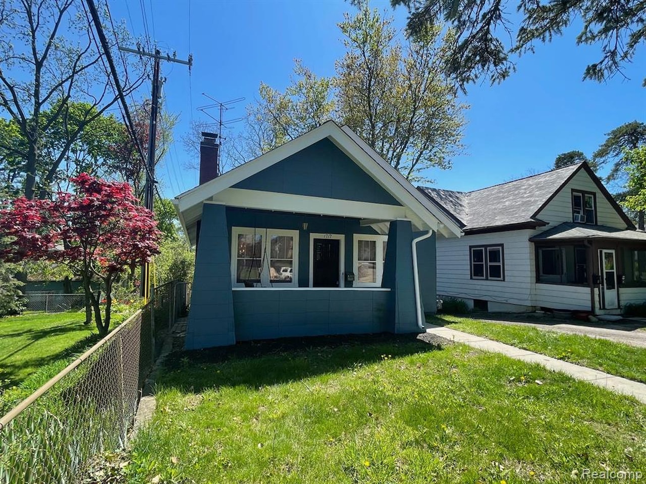 1717 Jackson Ave in Ann Arbor, MI Photo 2
