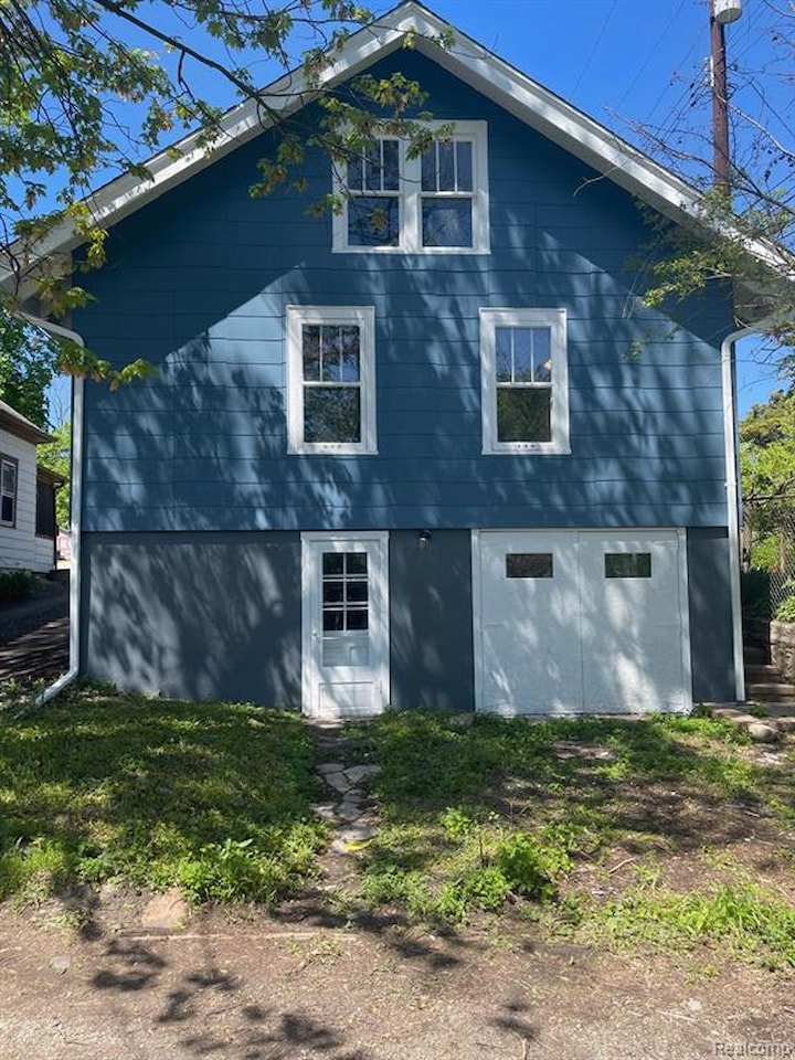 1717 Jackson Ave in Ann Arbor, MI Photo 5