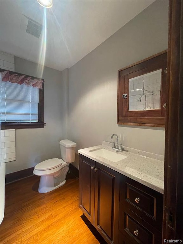 1717 Jackson Ave in Ann Arbor, MI Photo 19