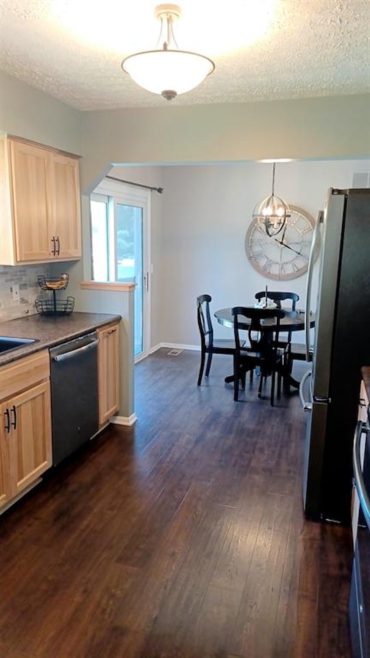 11484 Wood Rd in Dewitt, MI Photo 13