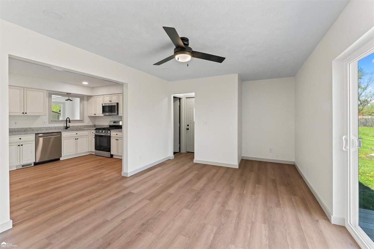 2226 Pollard Rd in Lansing, MI Photo 8