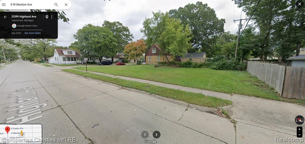 000 E Maxlow in Hazel Park, MI Photo 2