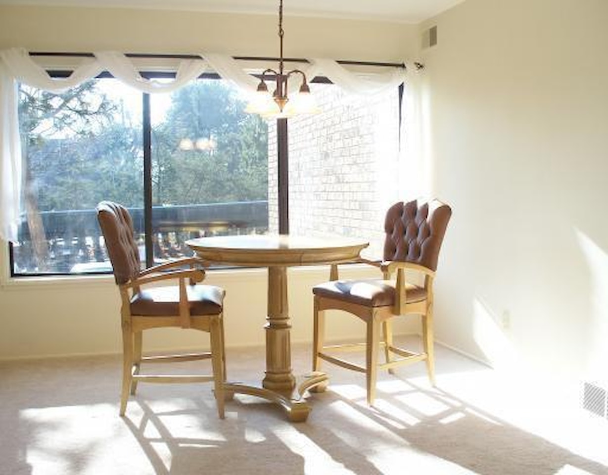 1215 S Maple Rd #203 in Ann Arbor, MI