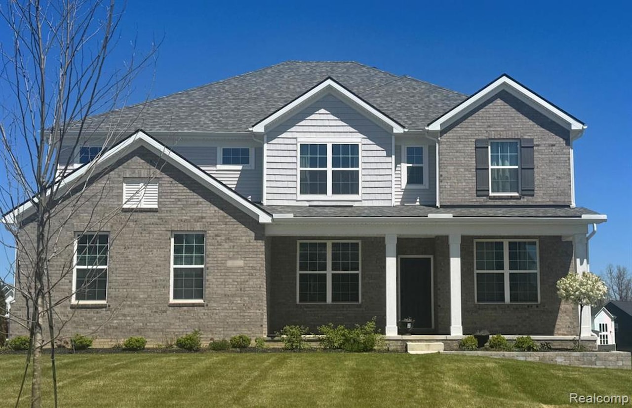 22884 Ronway Ln in Lyon Twp, MI