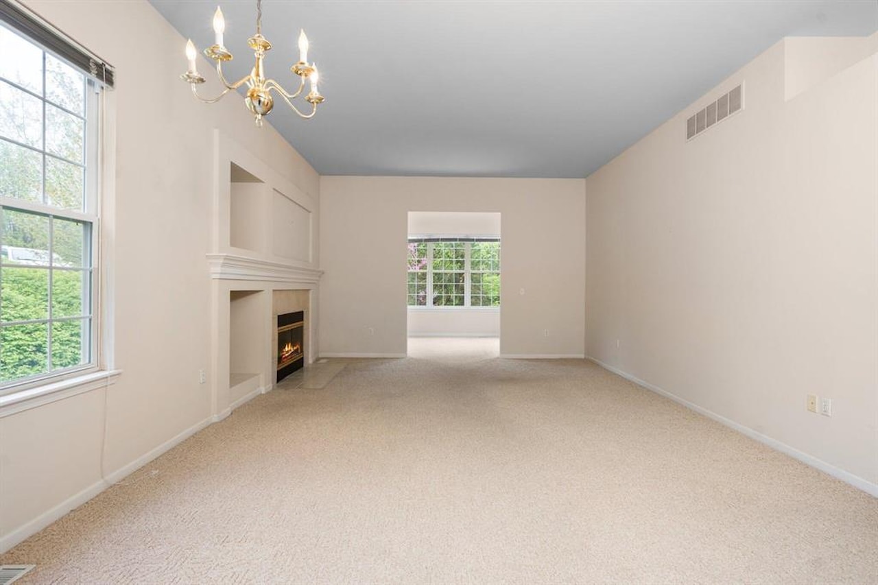 3488 Huron View Ct in Dexter, MI Photo 11