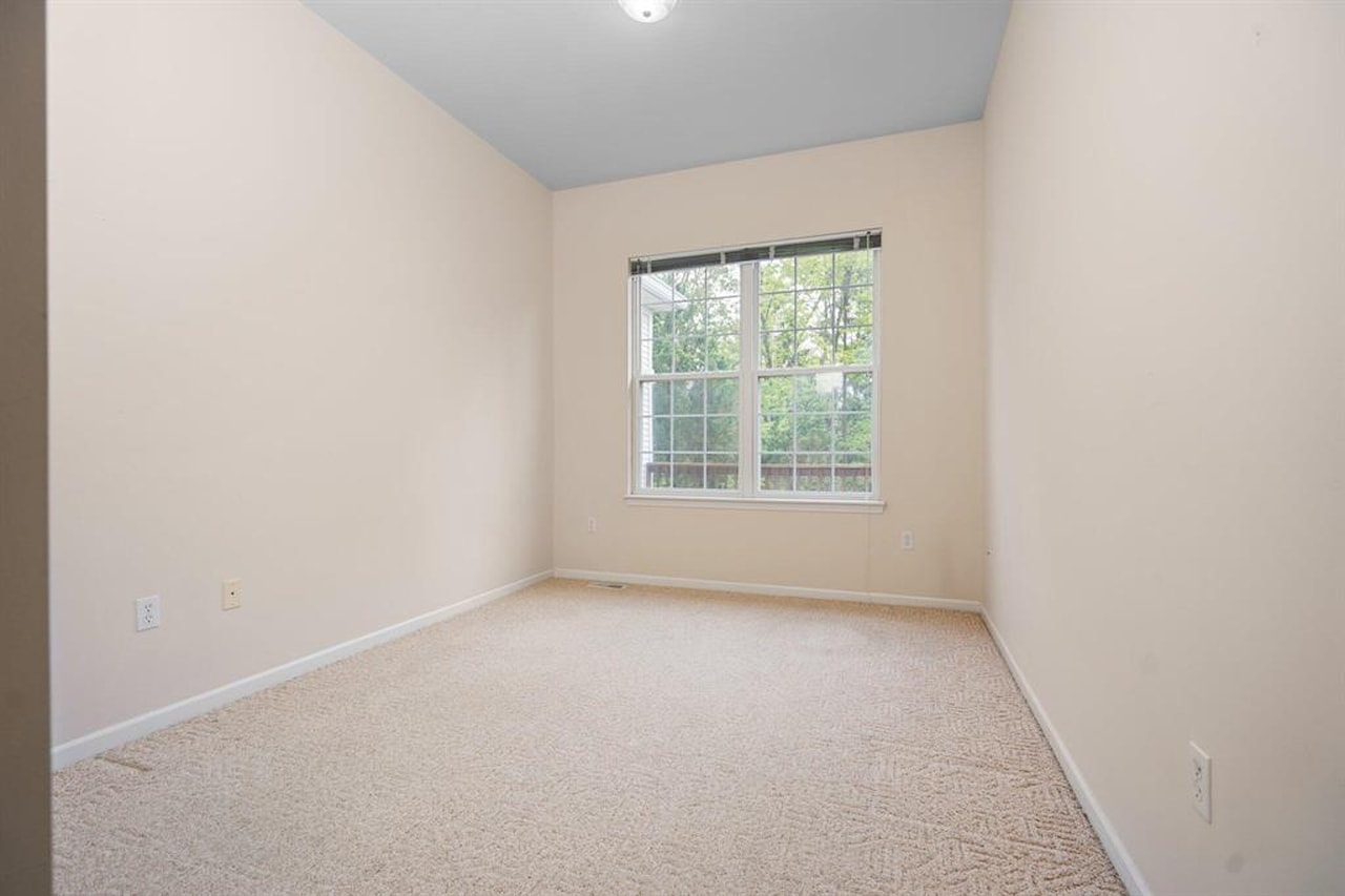 3488 Huron View Ct in Dexter, MI Photo 18