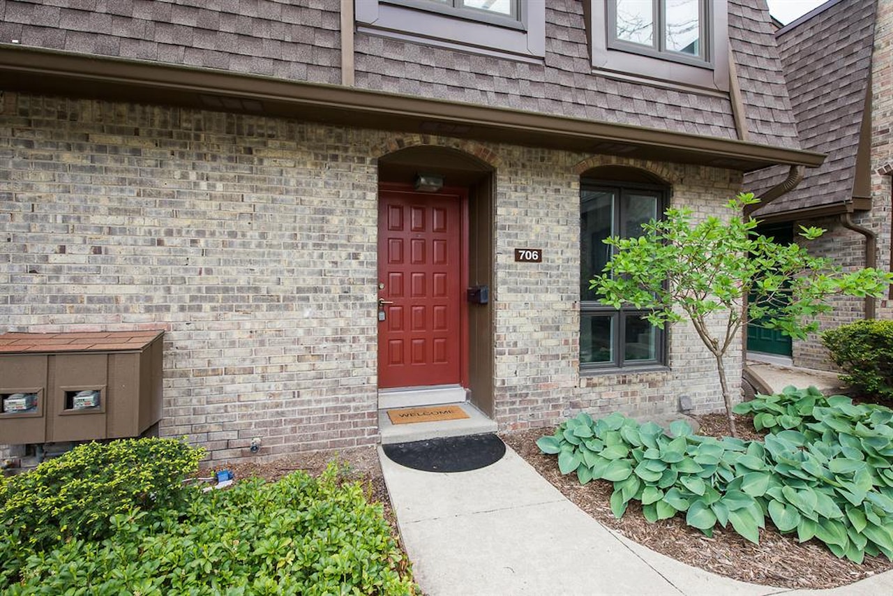 706 Greenhills Dr in Ann Arbor, MI Photo 5