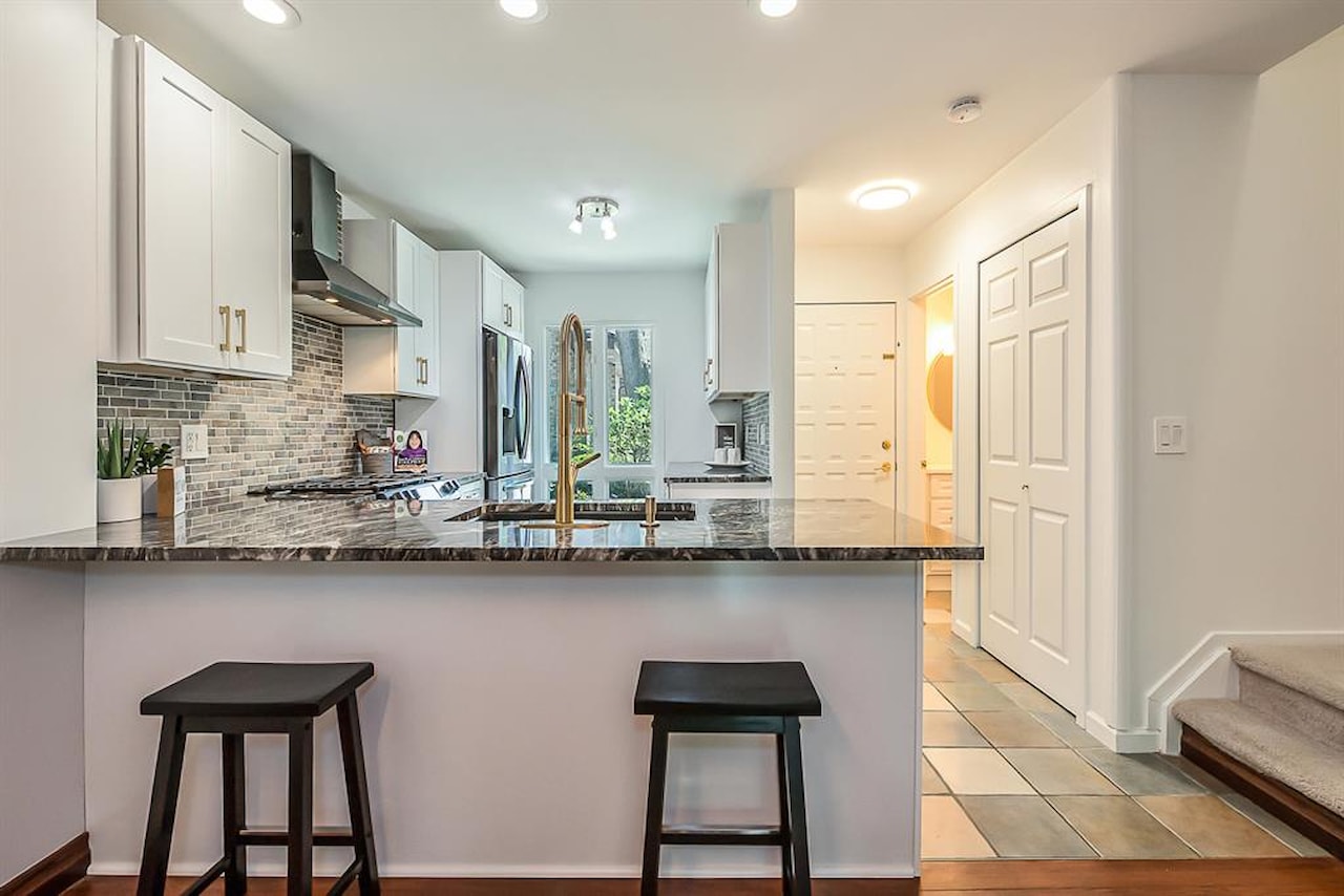 706 Greenhills Dr in Ann Arbor, MI Photo 6