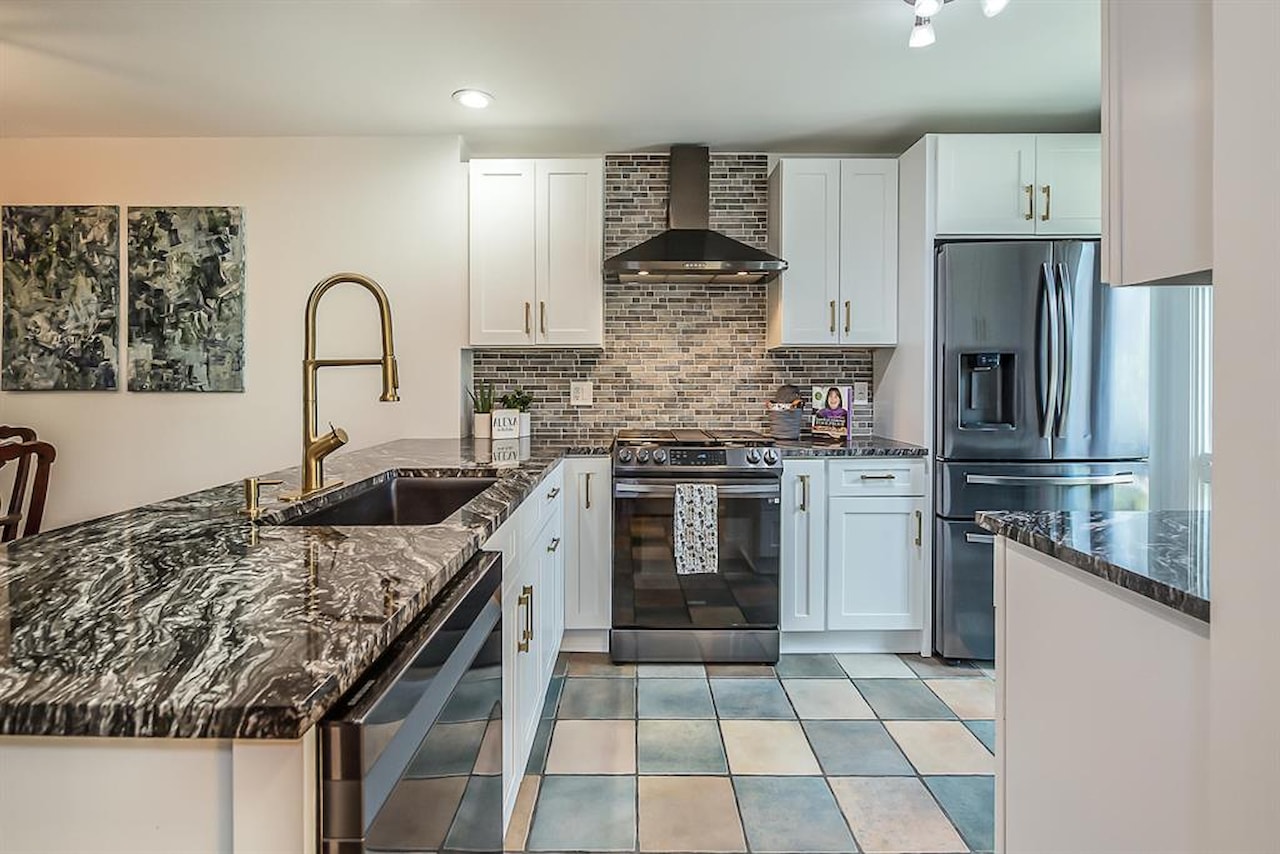 706 Greenhills Dr in Ann Arbor, MI Photo 7