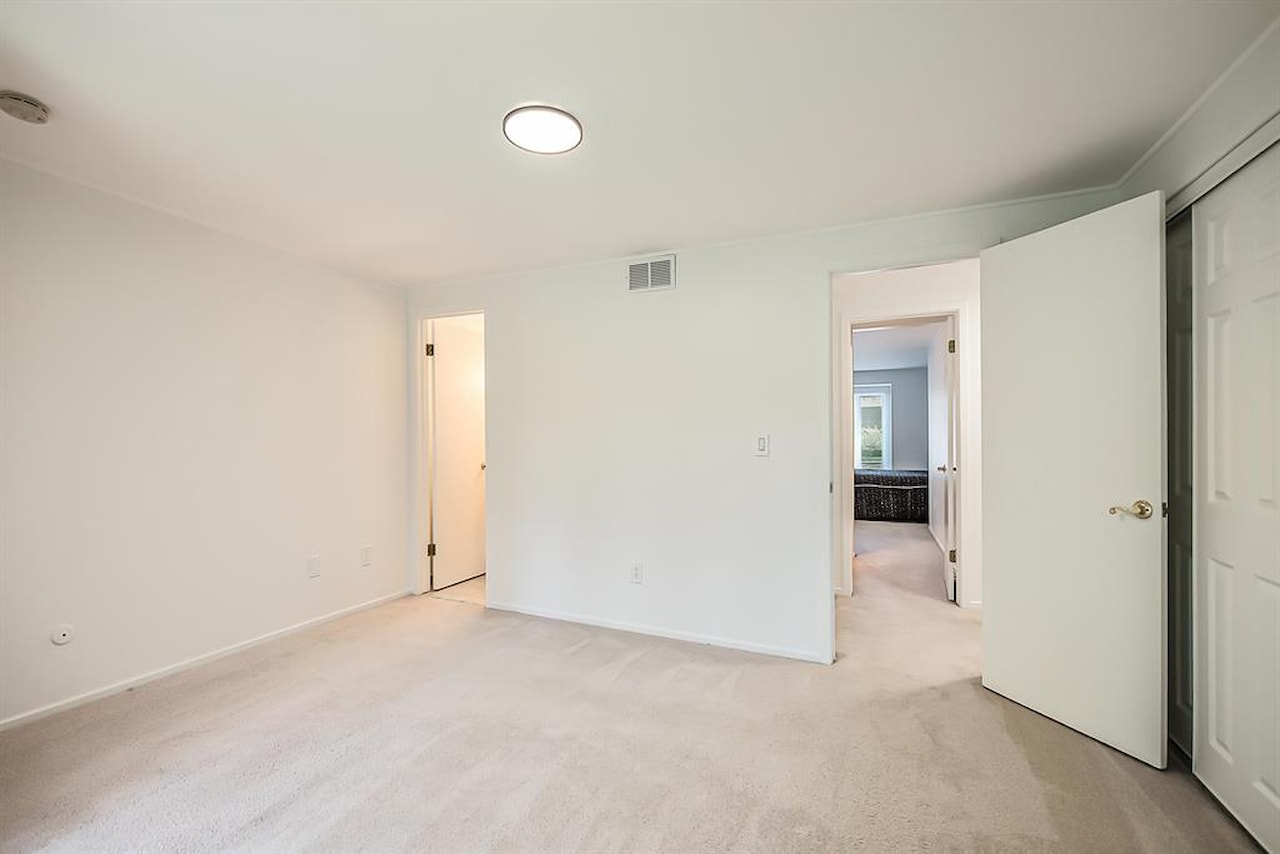 706 Greenhills Dr in Ann Arbor, MI Photo 21