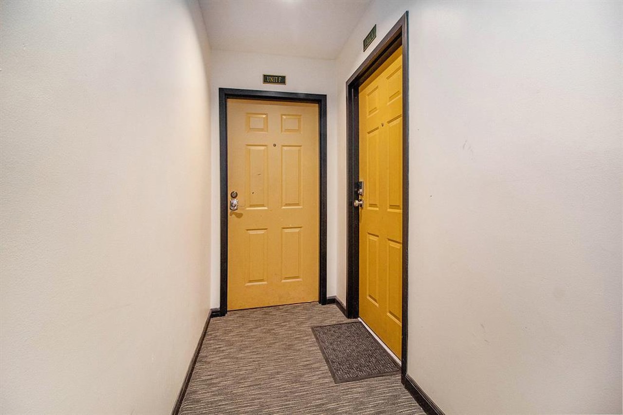 120 W Washington St #Unit F in Ann Arbor, MI Photo 8