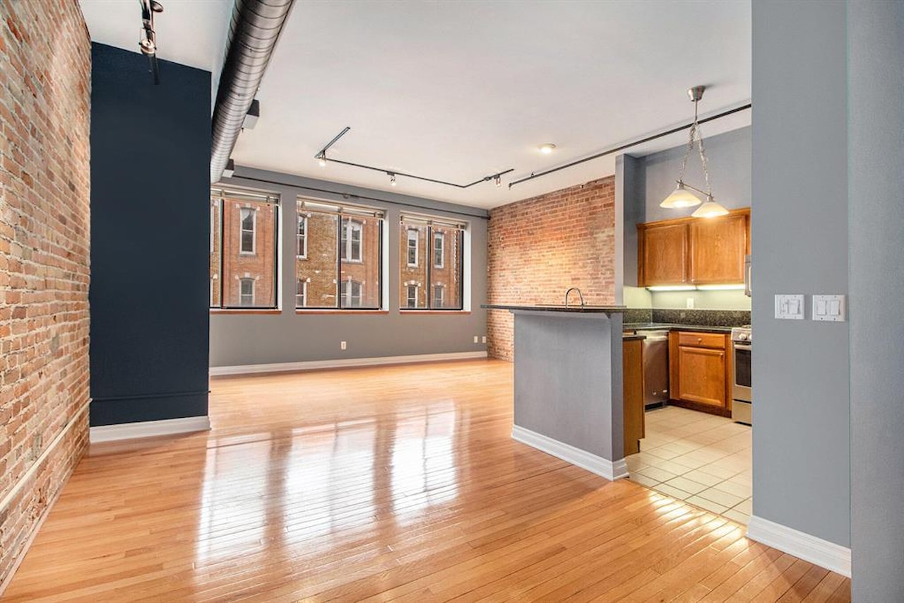 120 W Washington St #Unit F in Ann Arbor, MI Photo 11