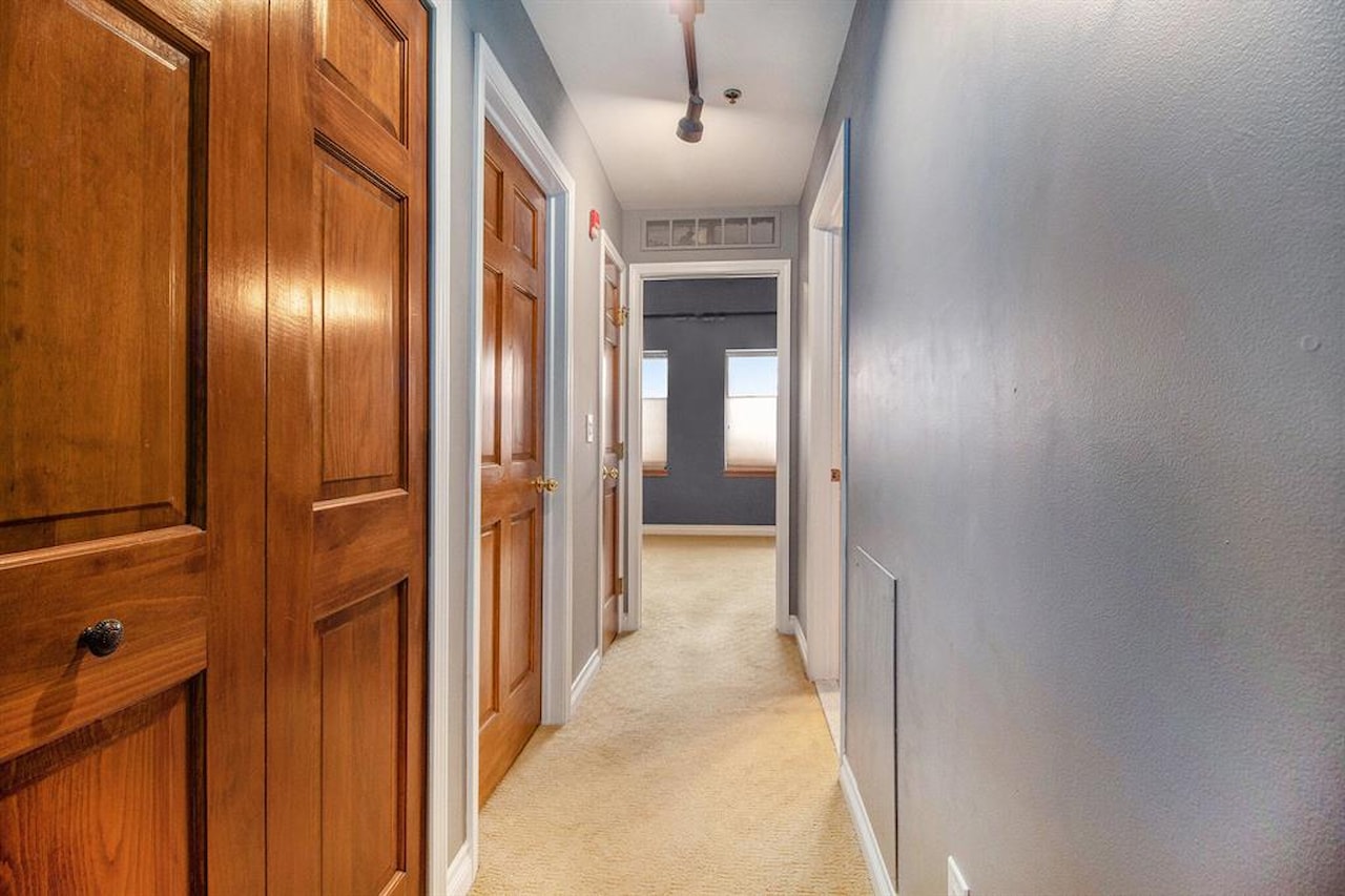 120 W Washington St #Unit F in Ann Arbor, MI Photo 18