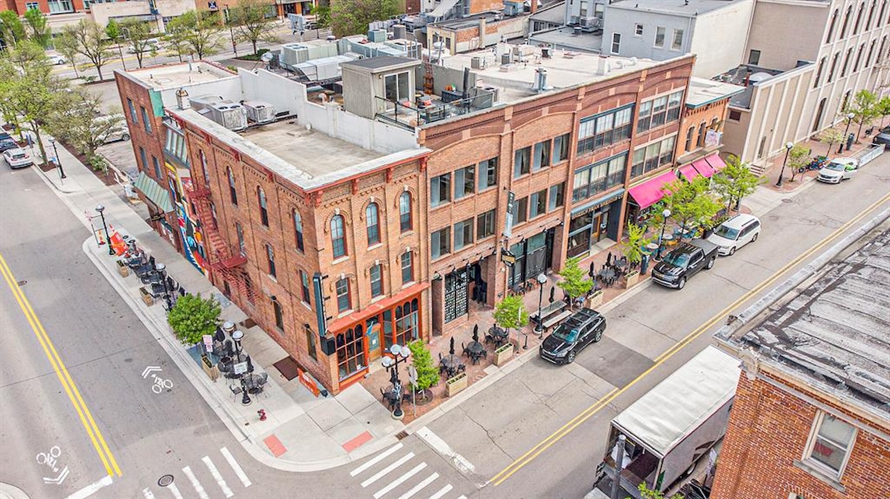 120 W Washington St #Unit F in Ann Arbor, MI Photo 29