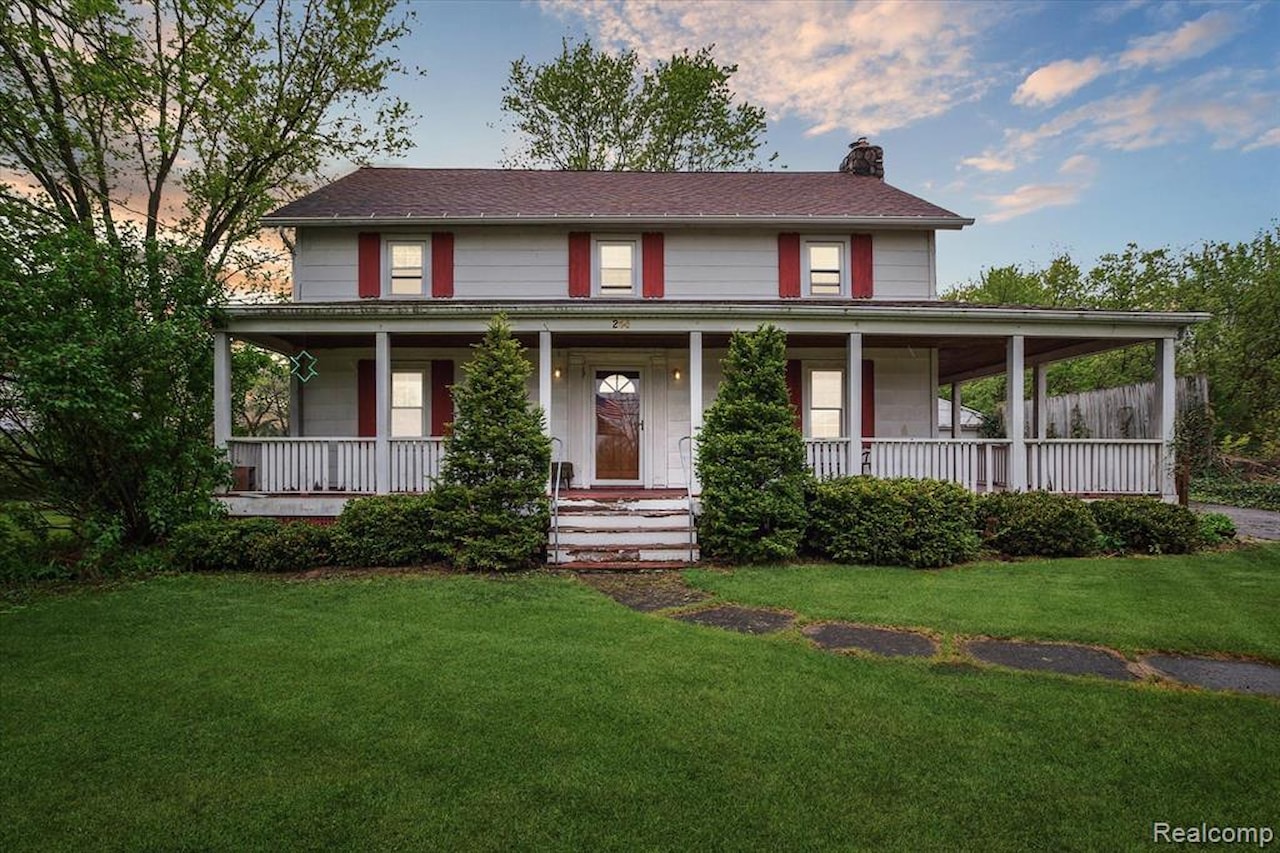 260 S Dexter  St in Pinckney Vlg, MI Photo 21