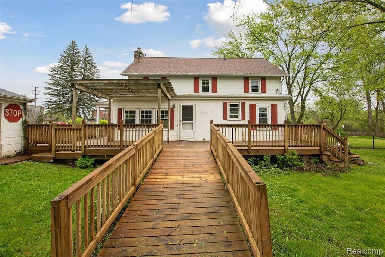 260 S Dexter  St in Pinckney Vlg, MI Photo 66